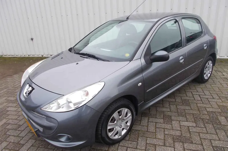 Peugeot 206+ (2009)
