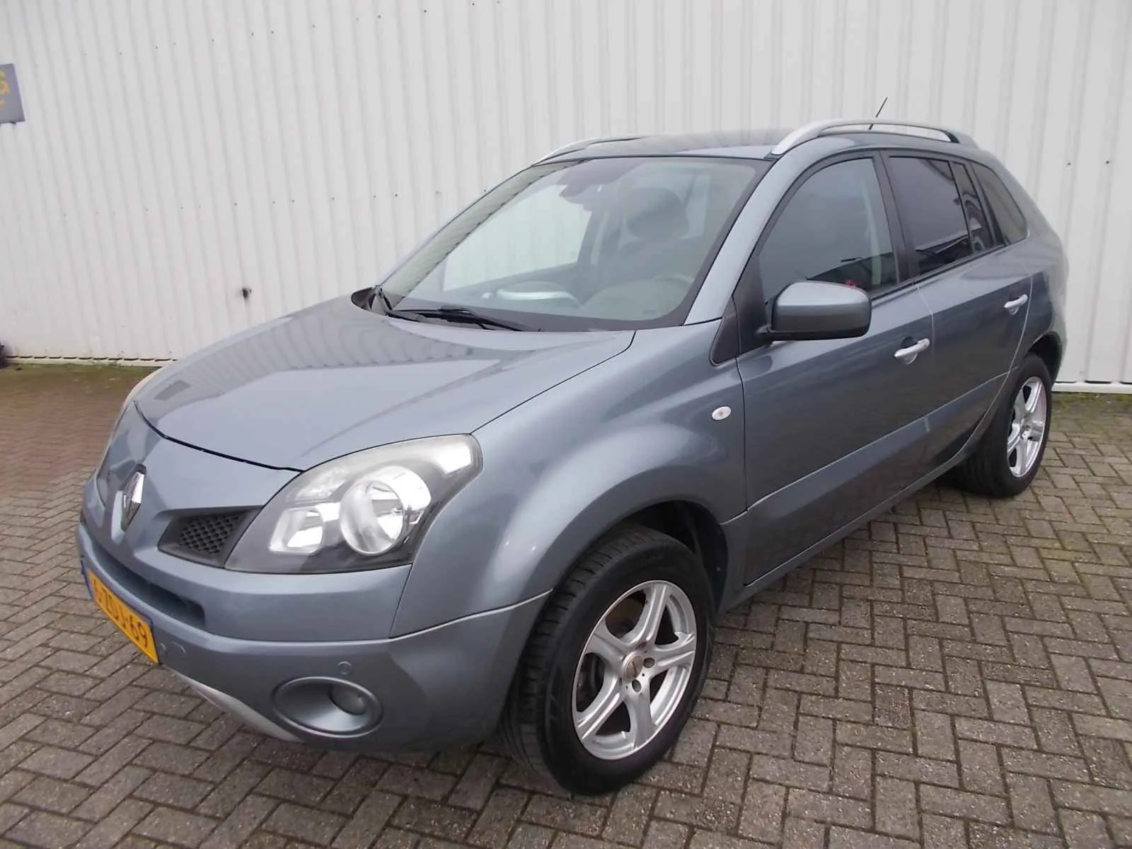 Renault Koleos (2008) — foto 1