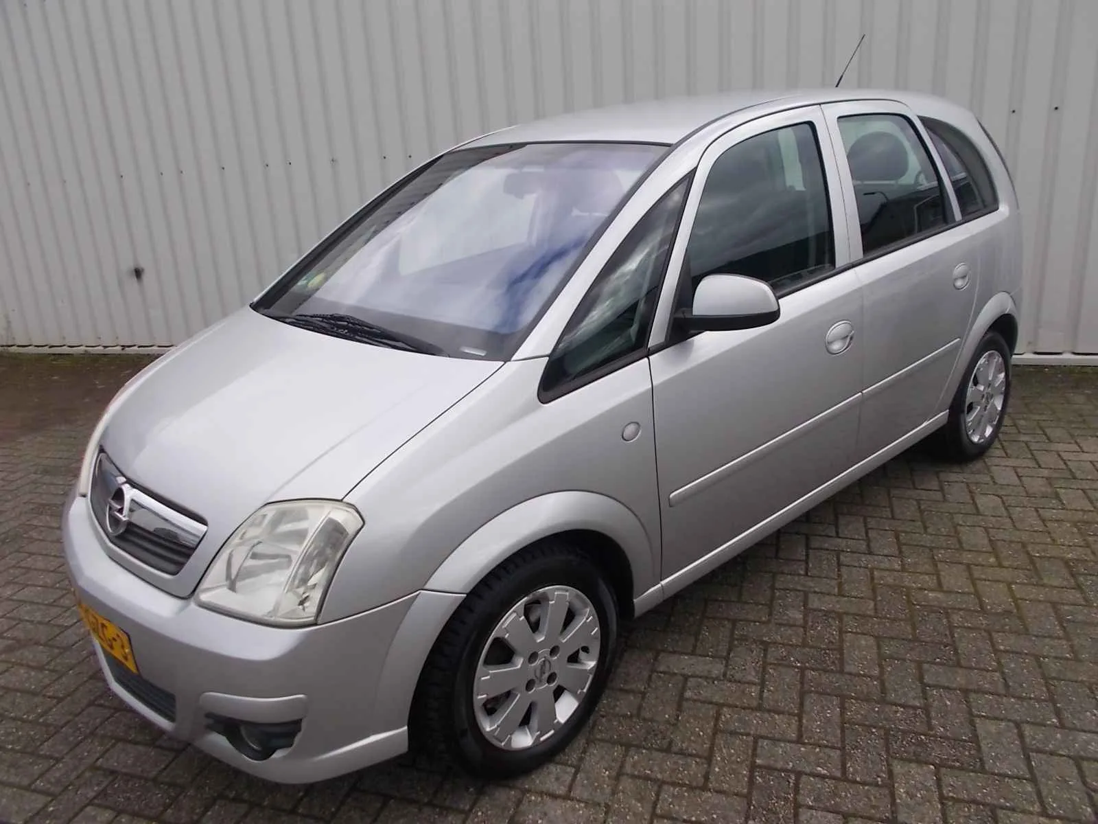 Opel Meriva (2008) — foto 1