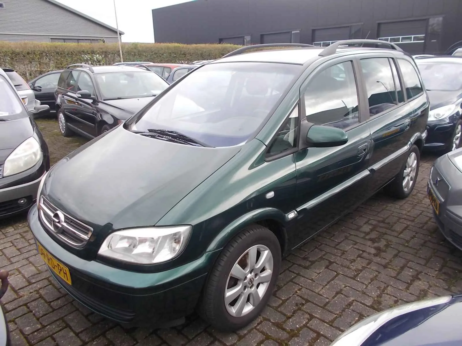 Opel Zafira (2005) — foto 1