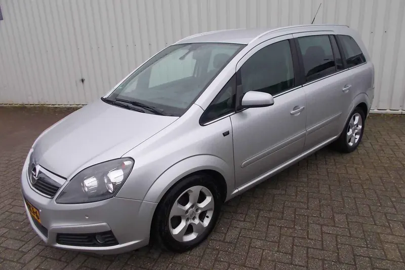 Opel Zafira (2008)