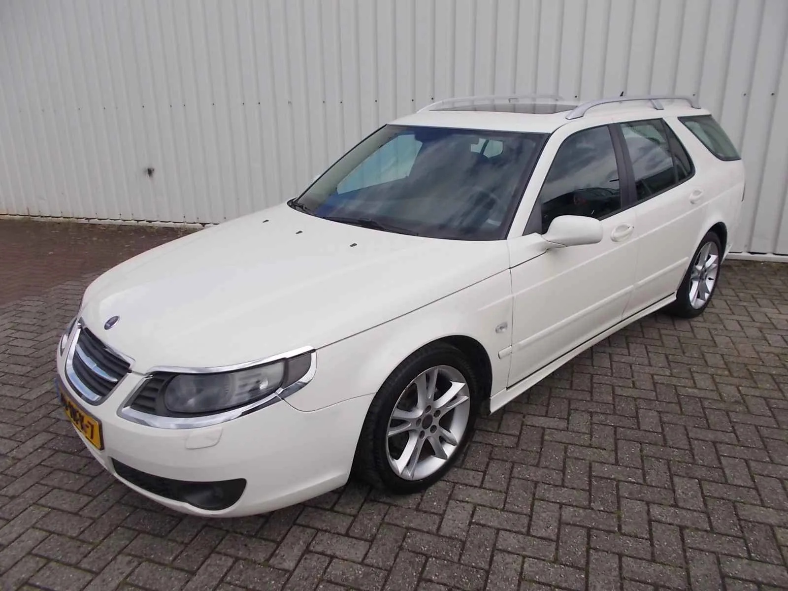 Saab 9-5 (2008) — foto 1