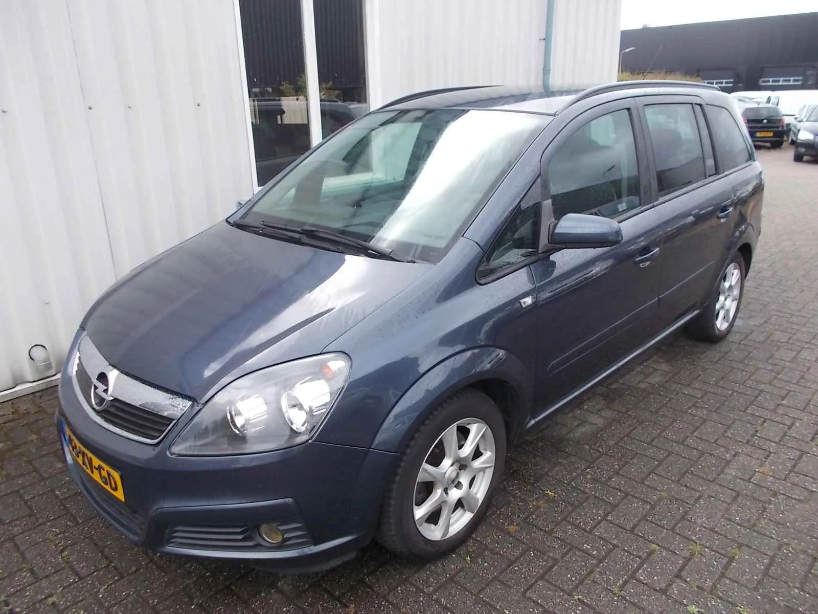 Opel Zafira (2007) — foto 1