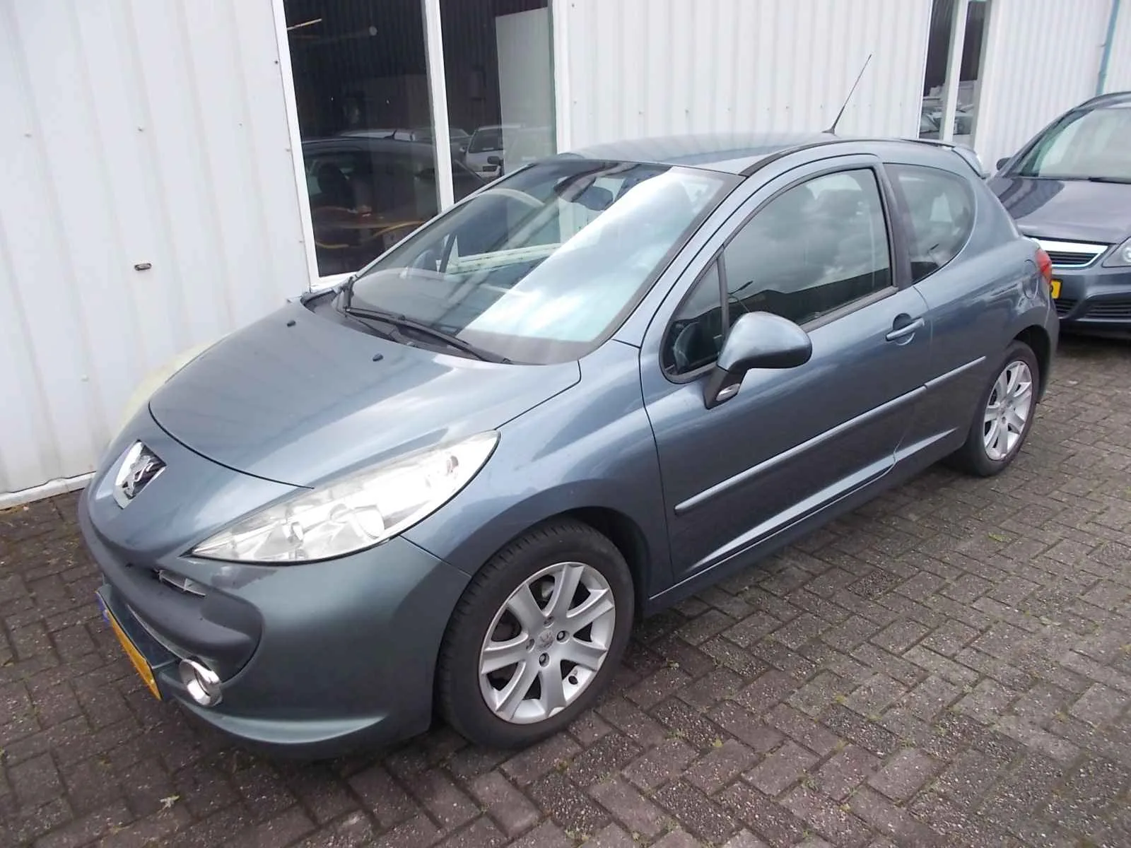 Peugeot 207 (2007) — foto 1
