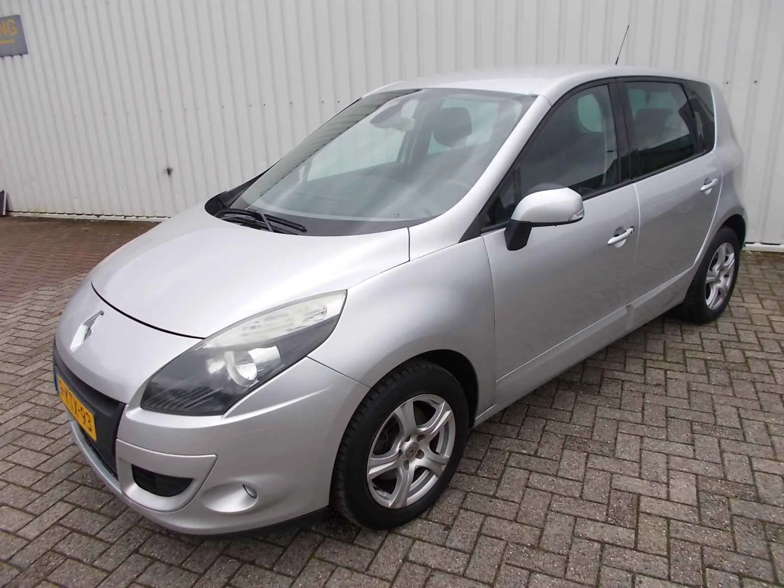 Renault Scénic (2009) — foto 1
