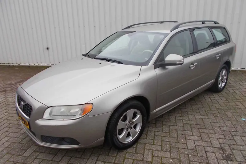 Volvo V70 (2008)