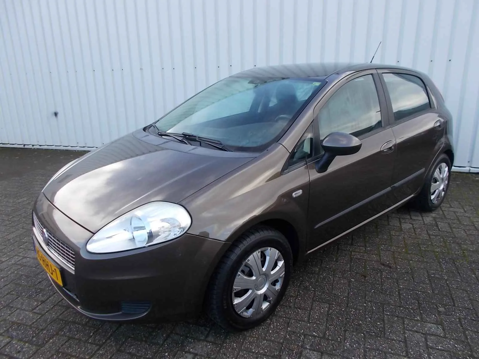 Fiat Grande Punto (2008) — foto 1