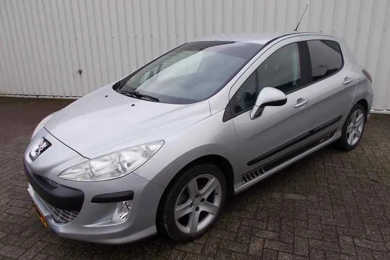 Peugeot 308 (2008)