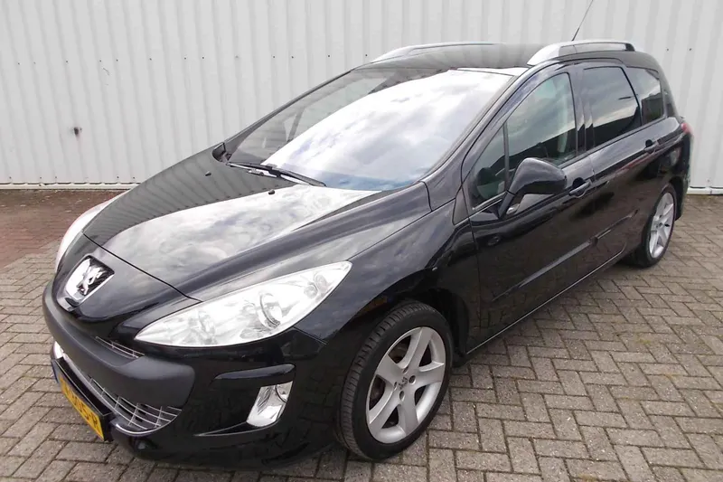 Peugeot 308 (2010)