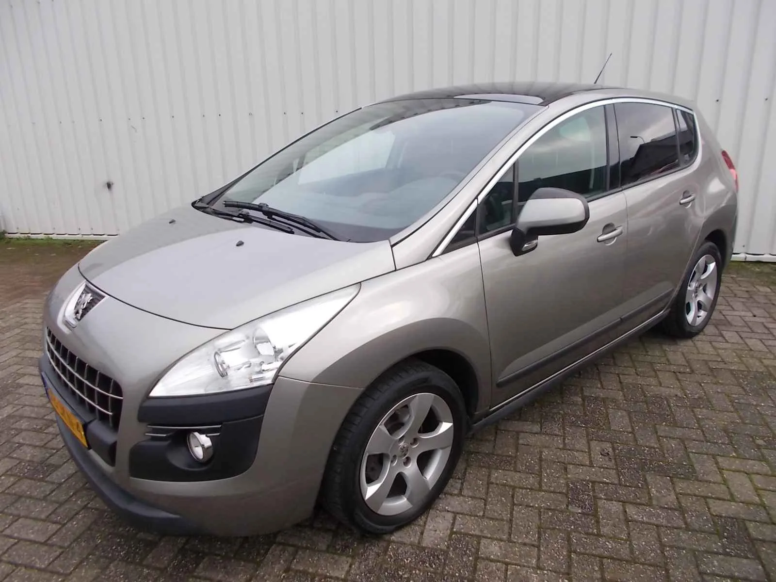 Peugeot 3008 (2009) — foto 1