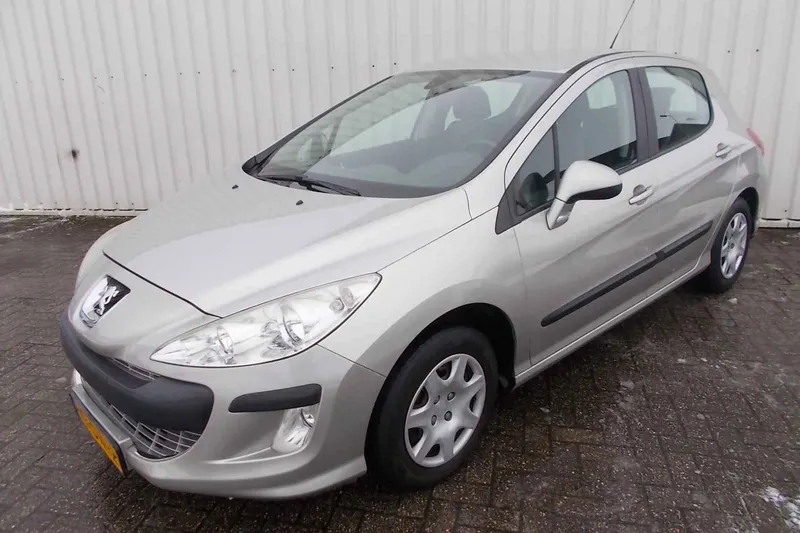 Peugeot 308 (2008)