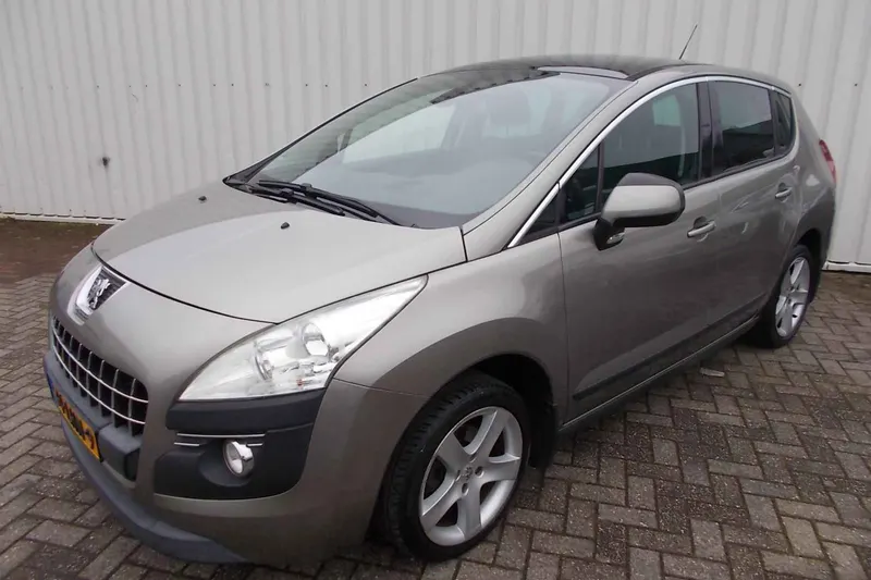 Peugeot 3008 (2010)
