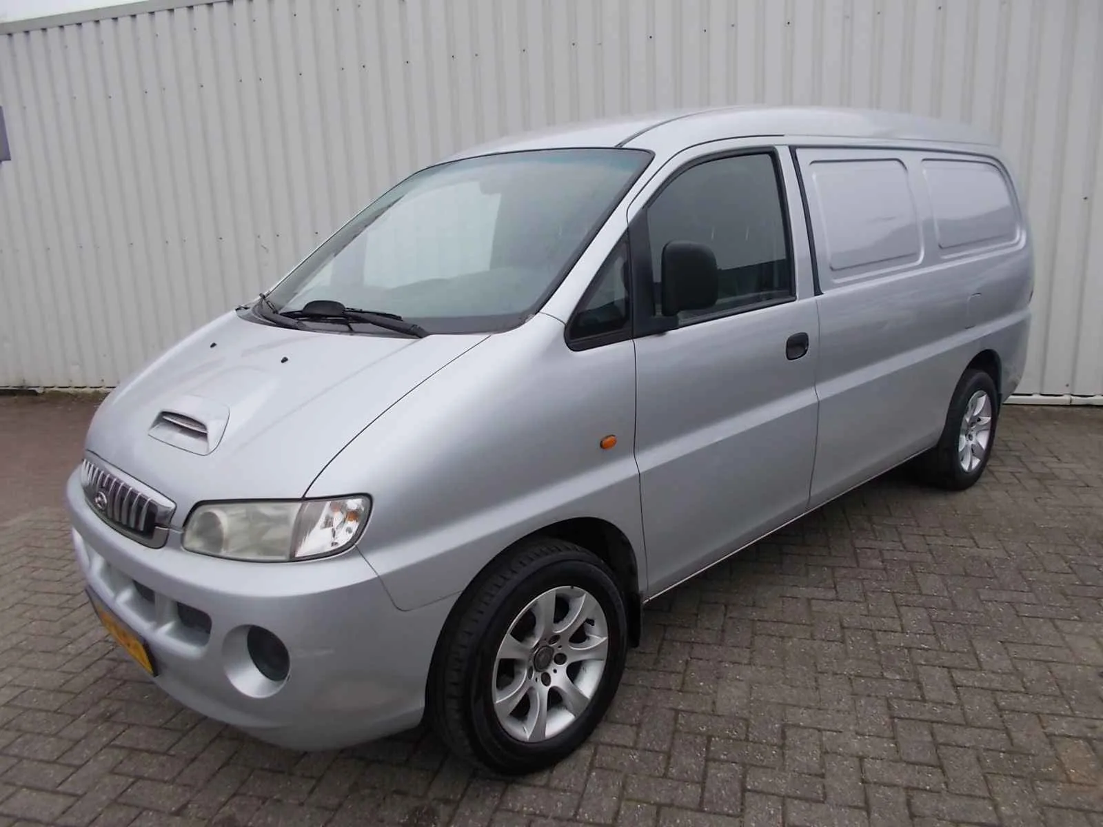 Hyundai H200 (2006) — foto 1