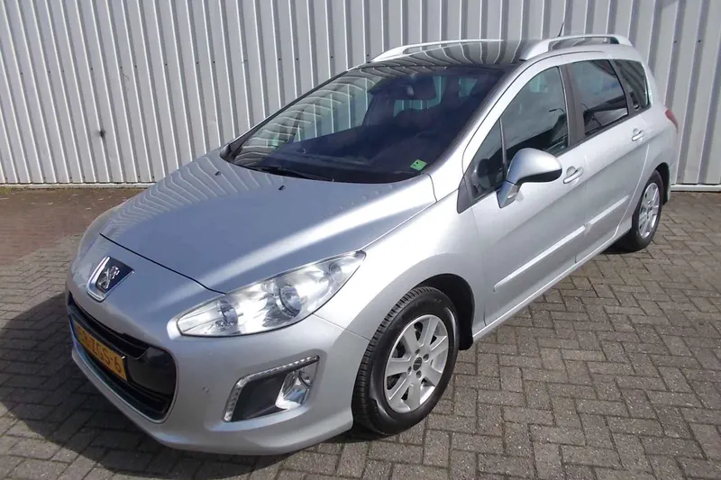 Peugeot 308 (2012)