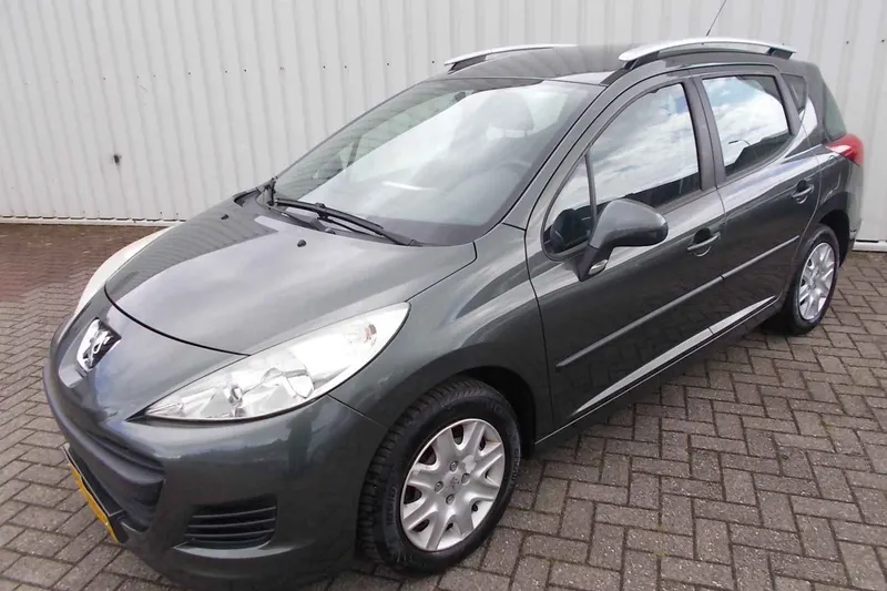 Peugeot 207 (2010)