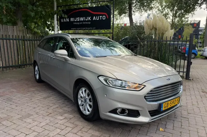 Ford Mondeo (2015)