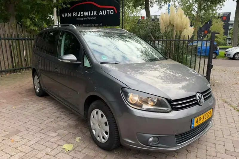Volkswagen Touran (2012)