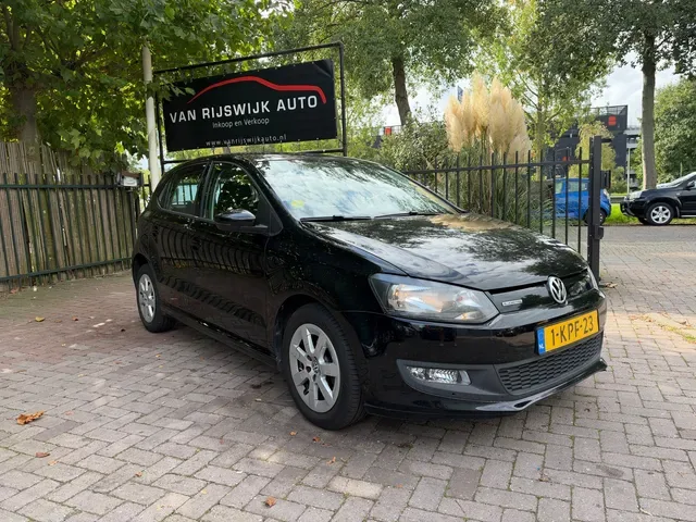 Volkswagen Polo (2013) — foto 1