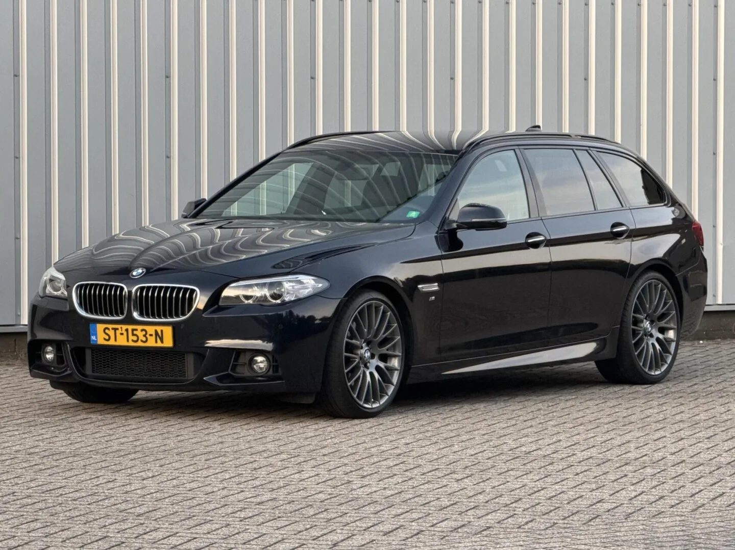 BMW 5-Serie (2014) — foto 1