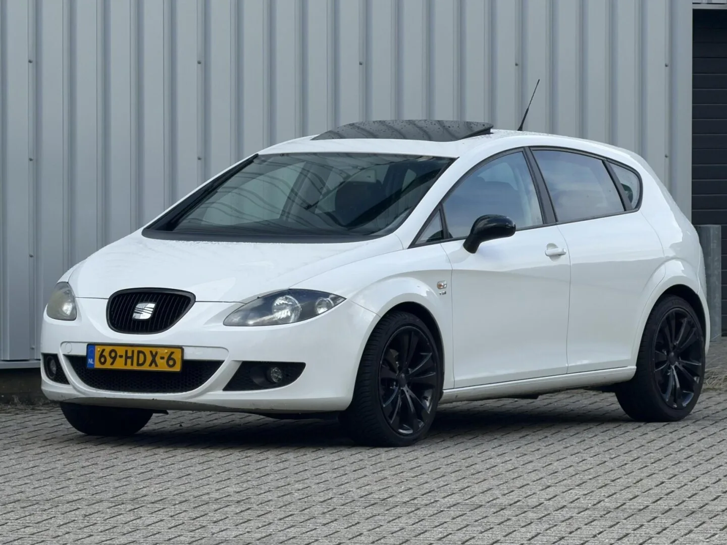 SEAT Leon (2008) — foto 1