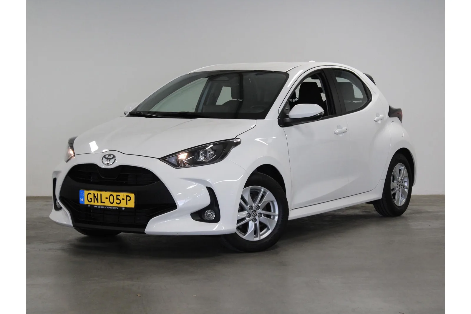Toyota Yaris (2024) — foto 1