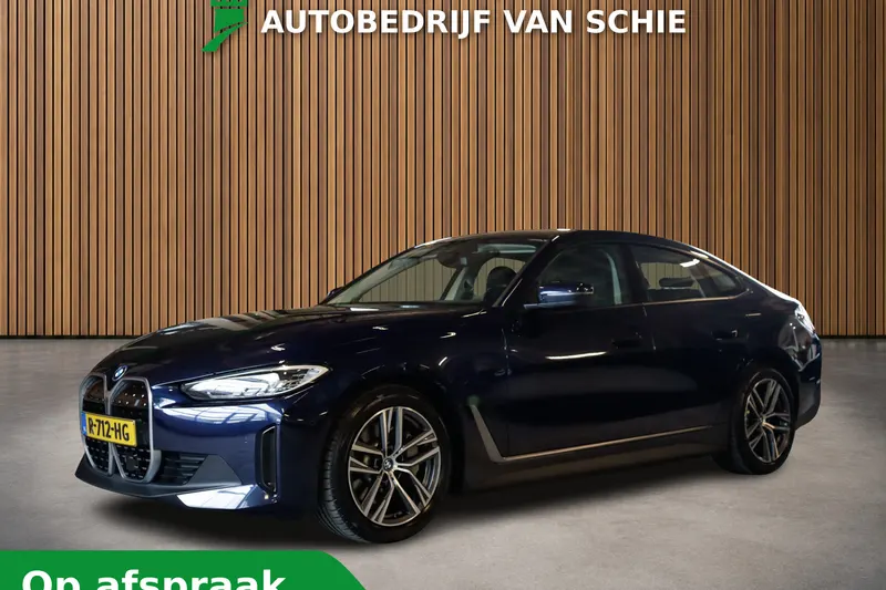 BMW i4 (2022)