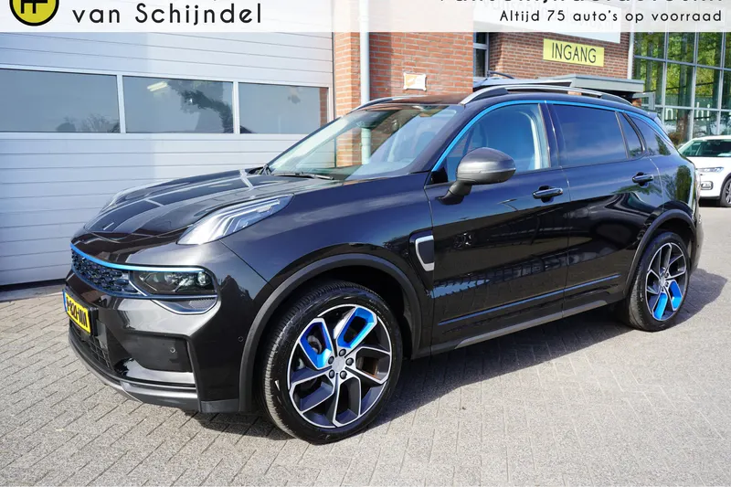 Lynk & Co 01 (2022)