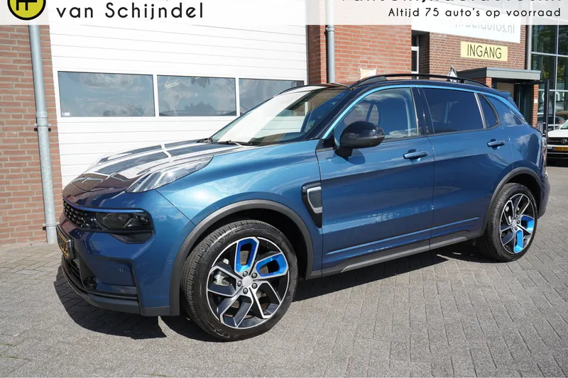 Lynk & Co 01 (2022)