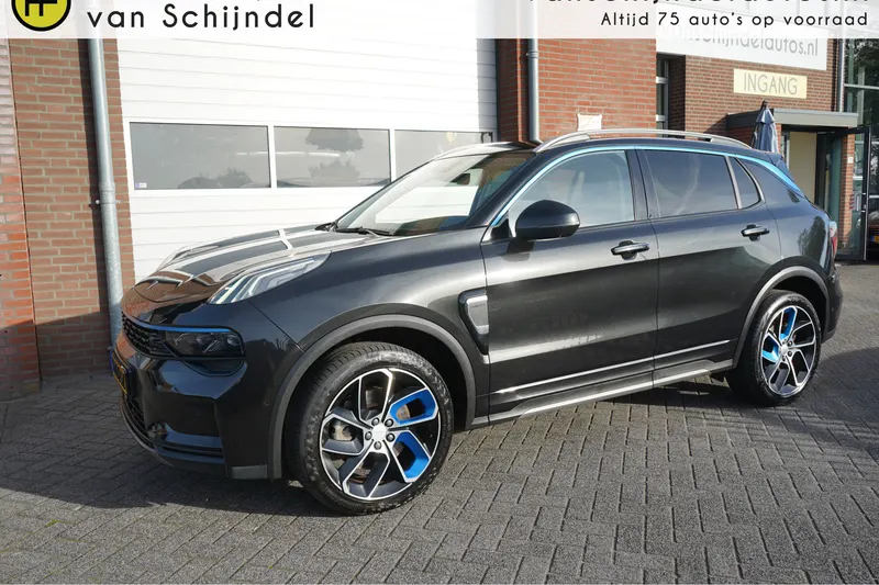 Lynk & Co 01 (2022)