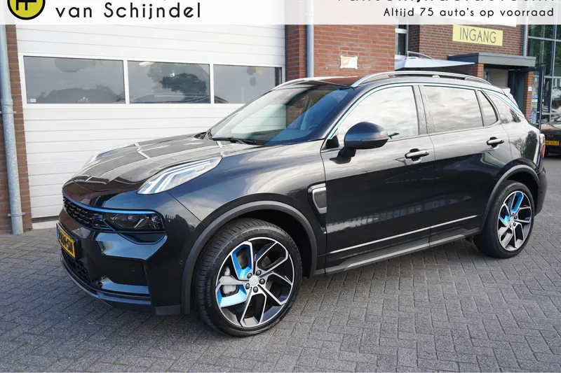 Lynk & Co 01 (2022)