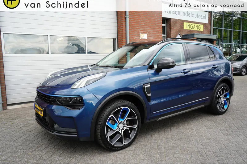 Lynk & Co 01 (2022)