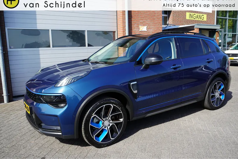 Lynk & Co 01 (2022)