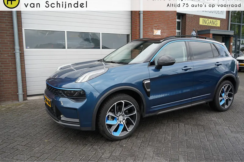 Lynk & Co 01 (2022)