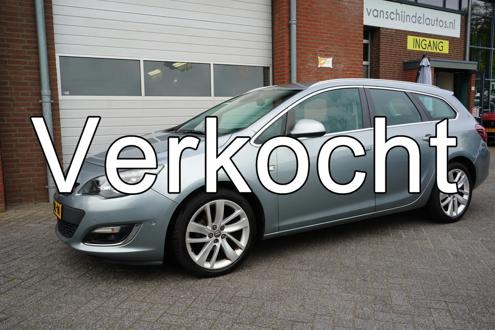 Opel Astra (2014) — foto 1