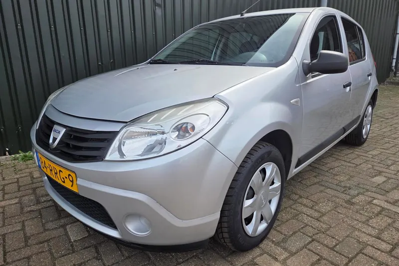 Dacia Sandero (2011)