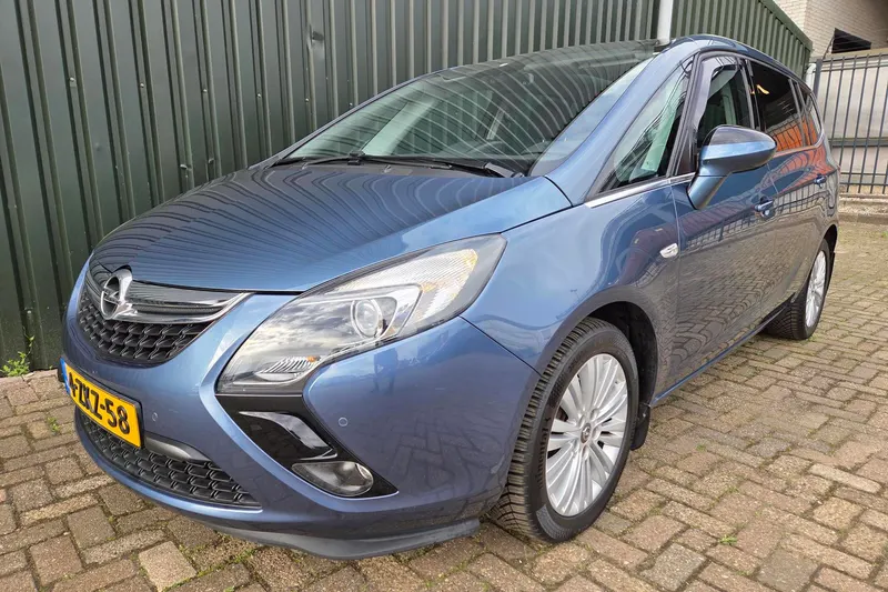 Opel Zafira (2015)