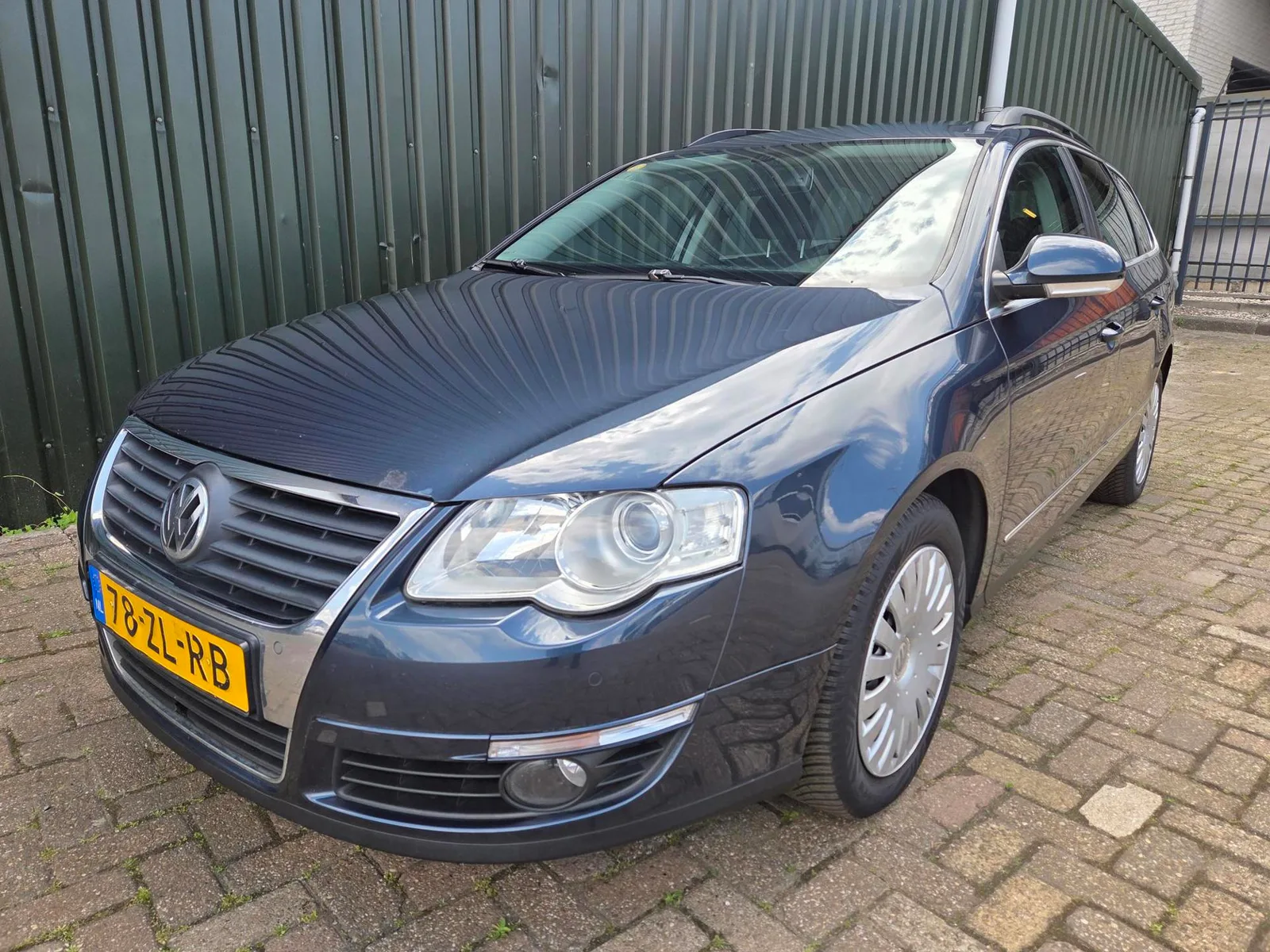 Volkswagen Passat (2008) — foto 1