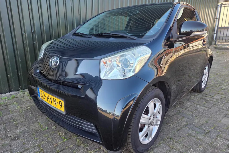 Toyota iQ (2009)