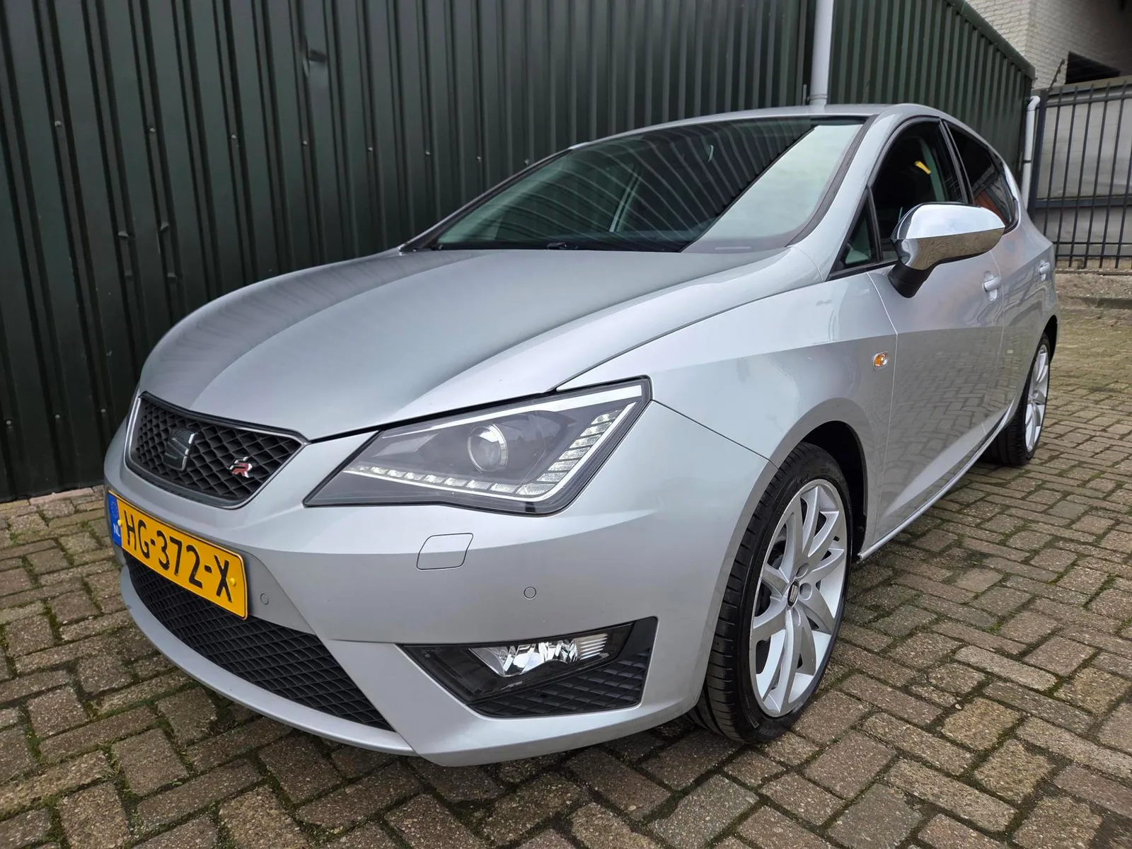 SEAT Ibiza (2015) — foto 1