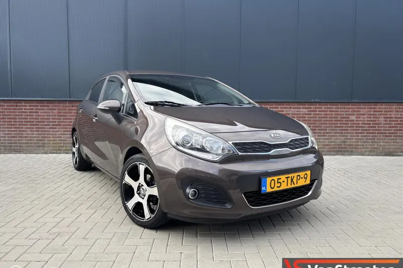 Kia Rio (2012)