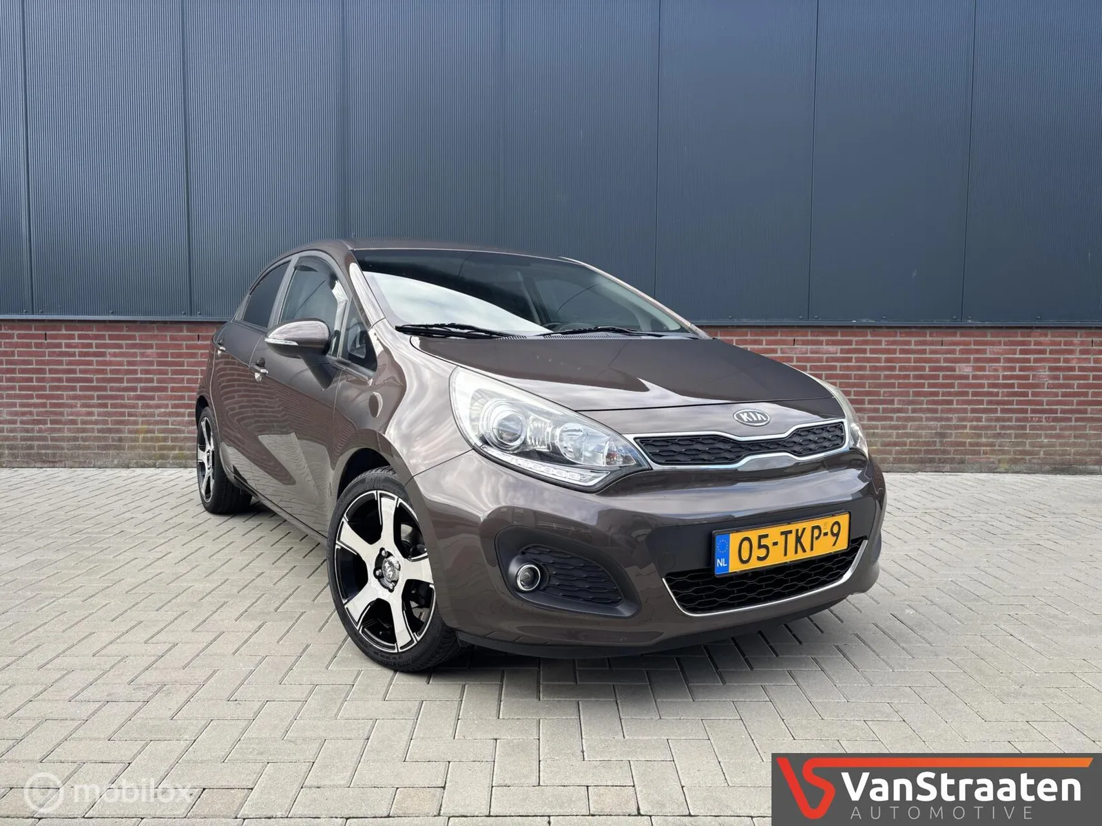 Kia Rio (2012) — foto 1