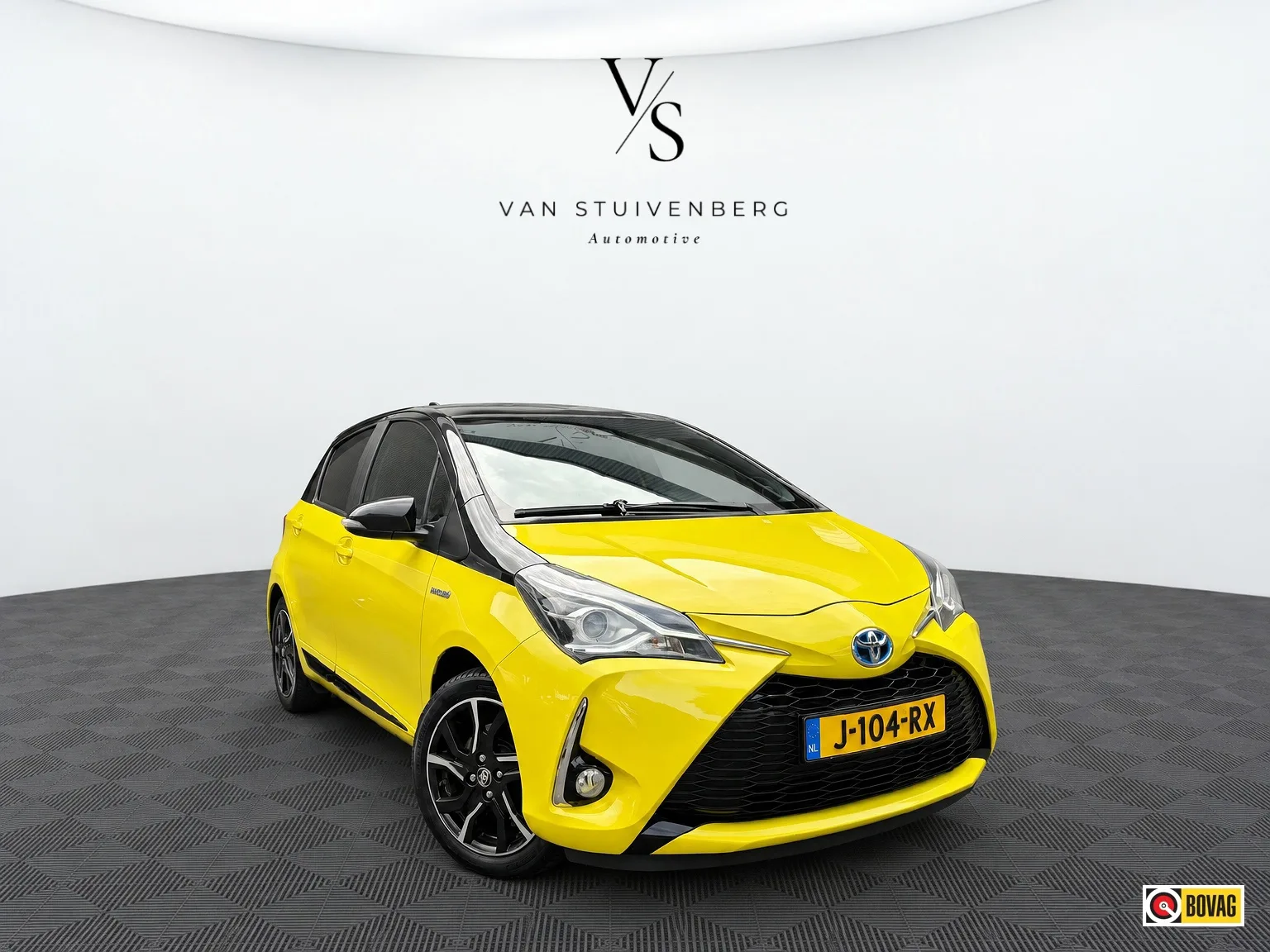 Toyota Yaris (2018) — foto 1