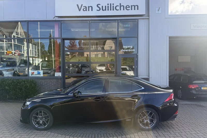 Lexus IS (2014)