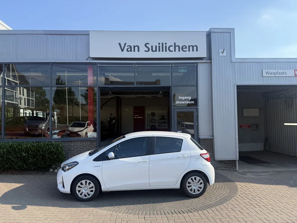 Toyota Yaris (2019) — foto 1