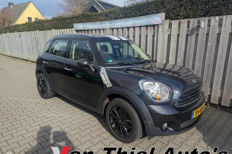 MINI Countryman (2011)