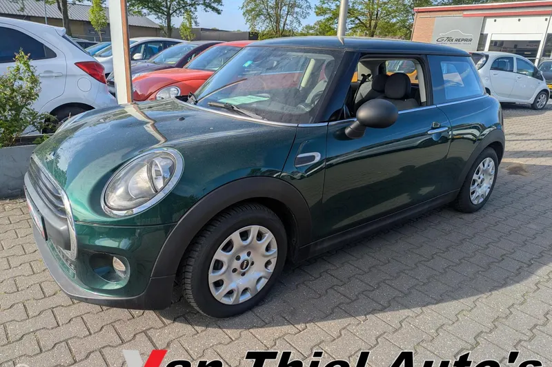 MINI One (2017)