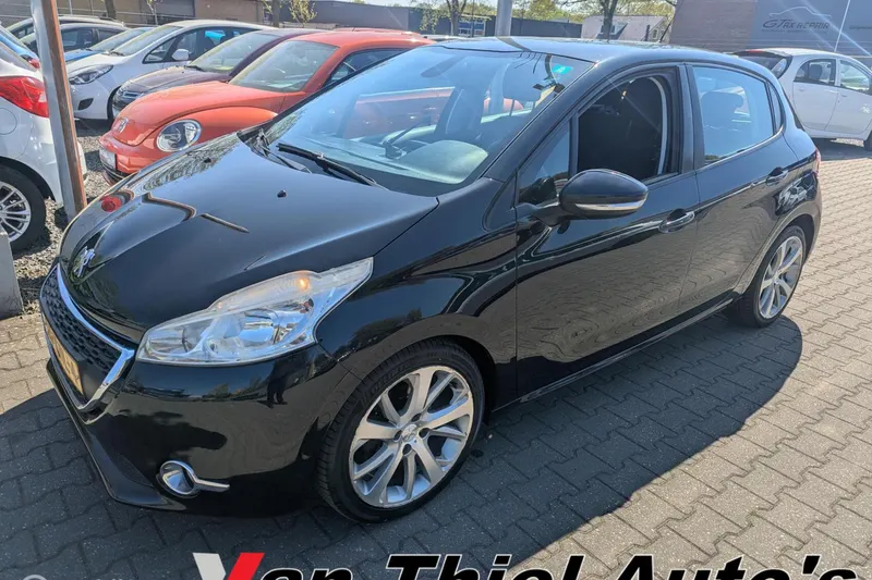 Peugeot 208 (2012)