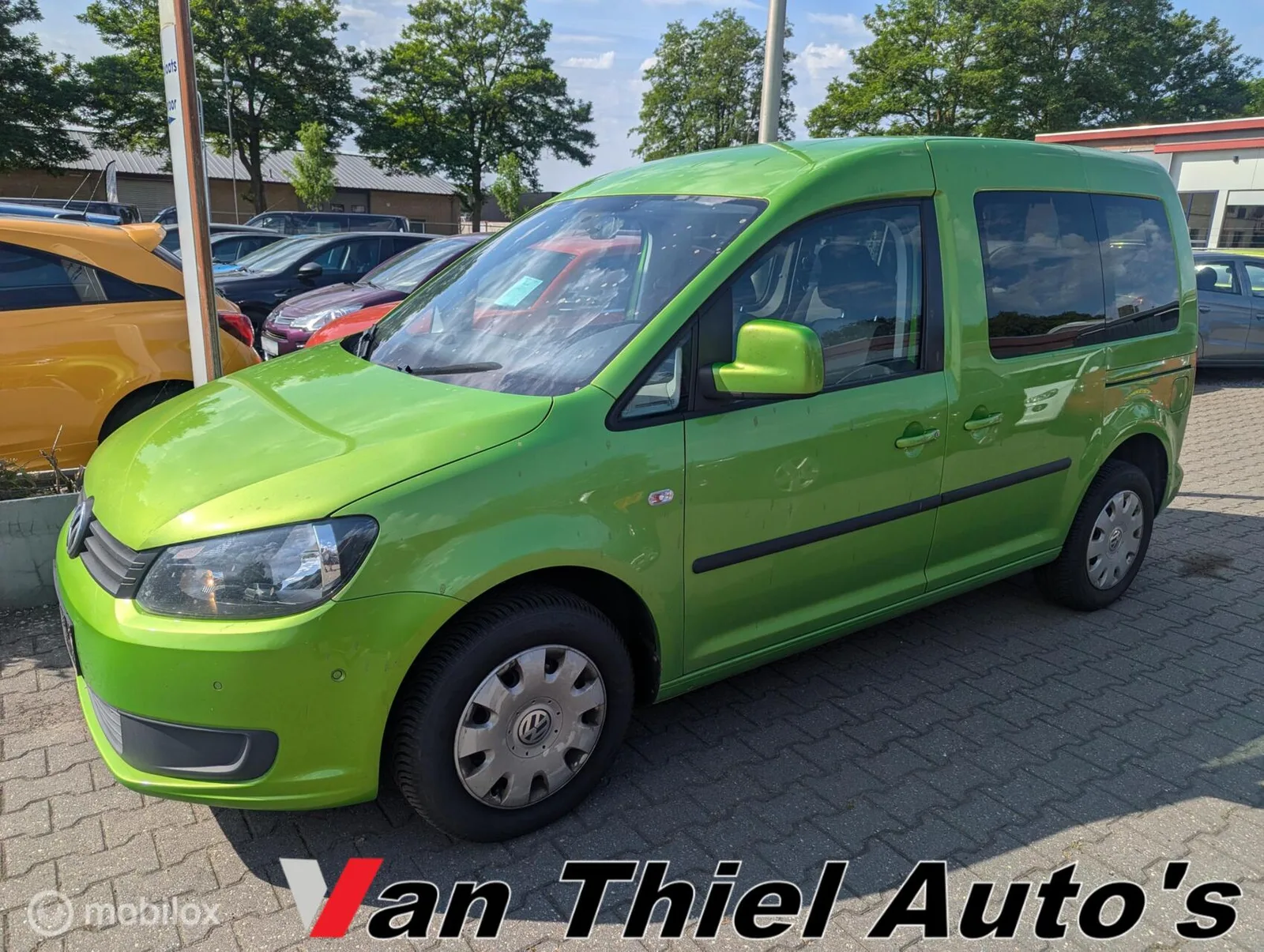 Volkswagen Caddy (2014) — foto 1