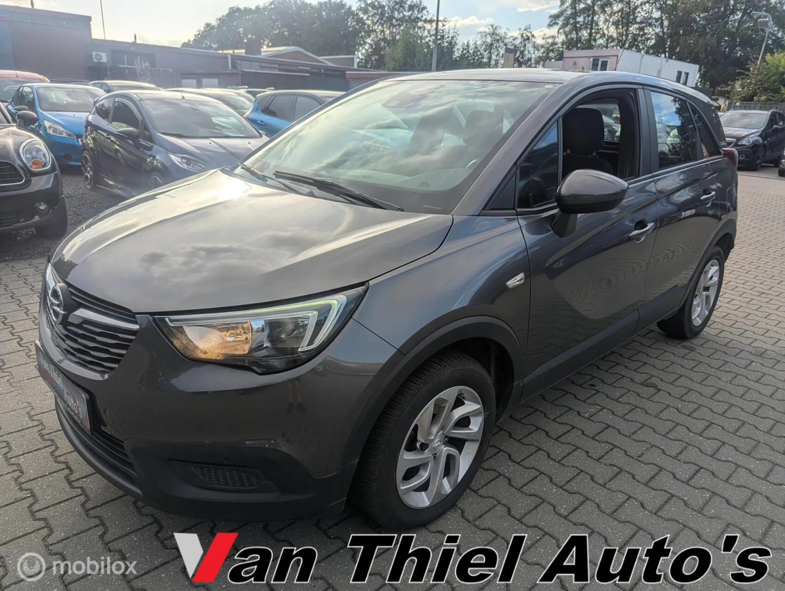 Opel Crossland (2019) — foto 1
