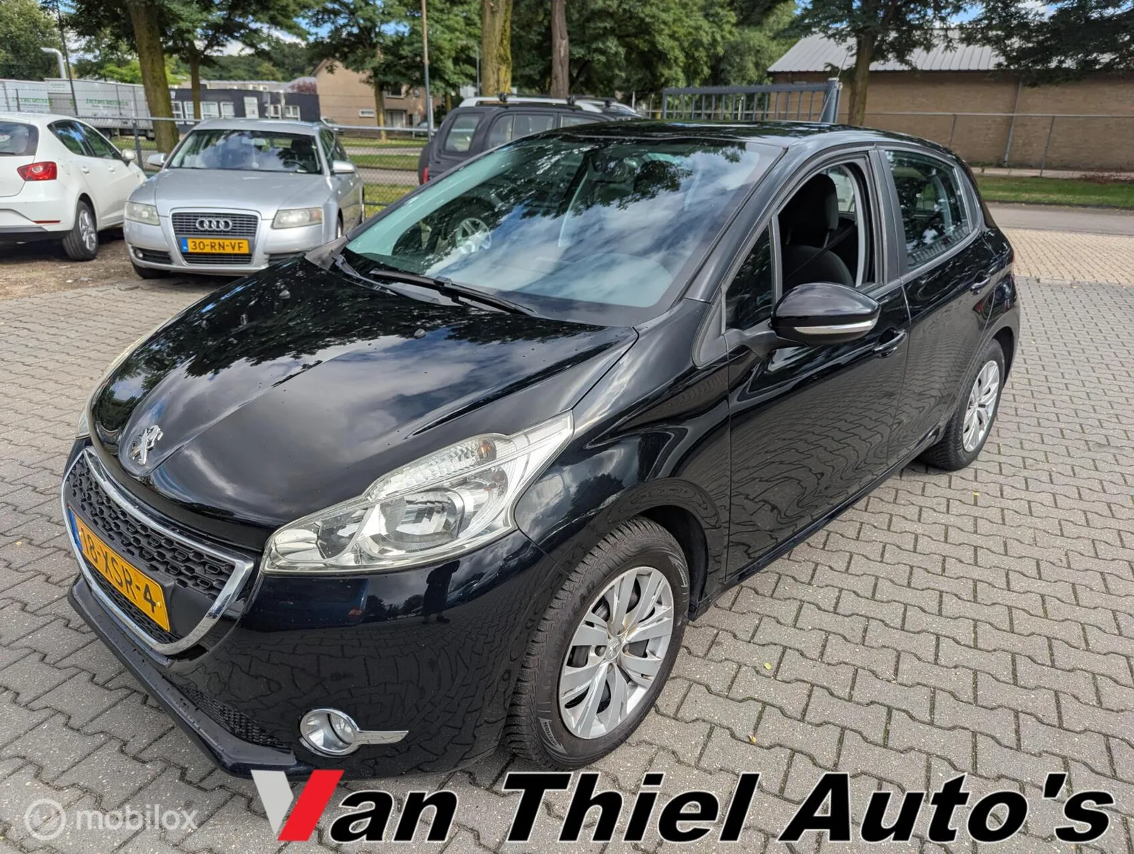 Peugeot 208 (2012) — foto 1